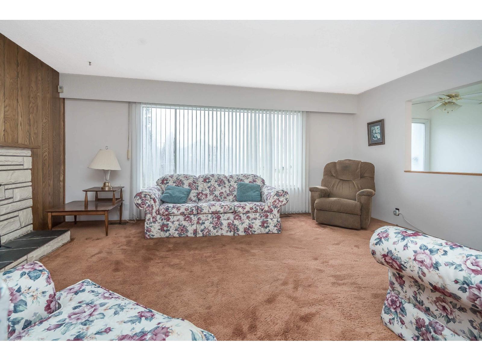 11249 80 Avenue, Delta