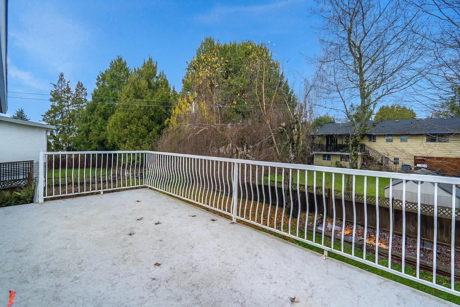 11249 80 Avenue, Delta