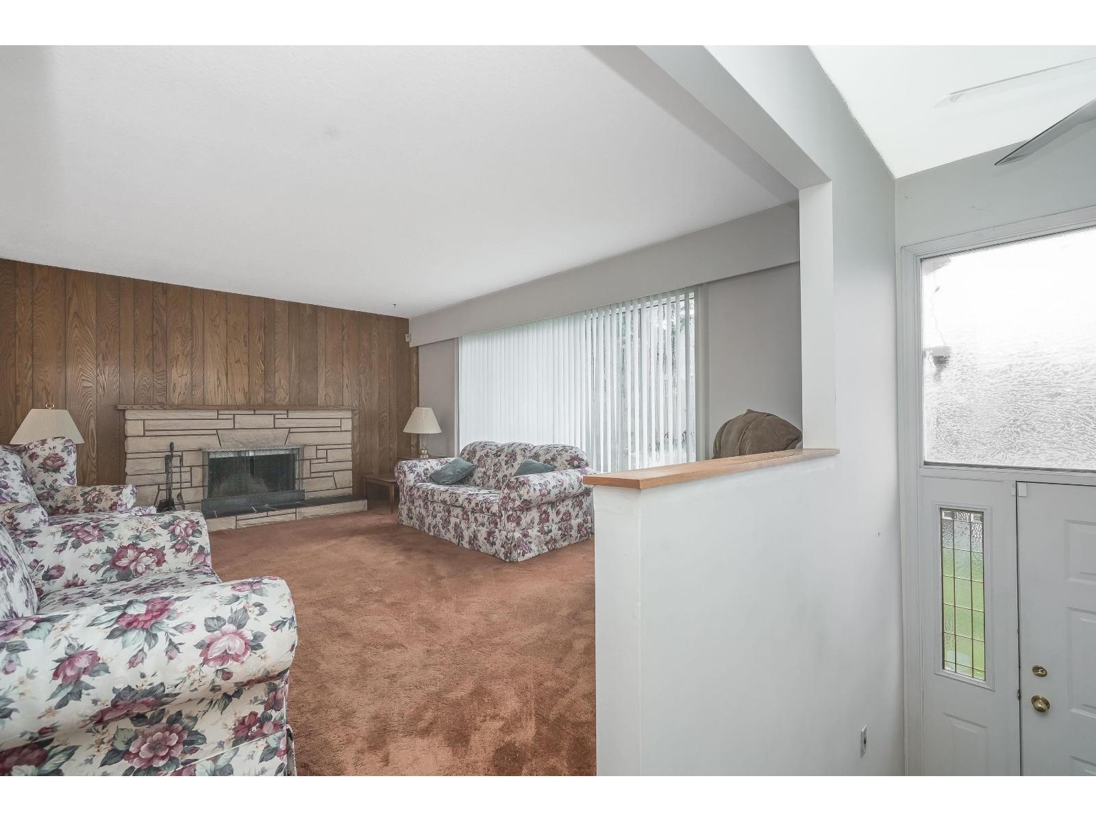 11249 80 Avenue, Delta