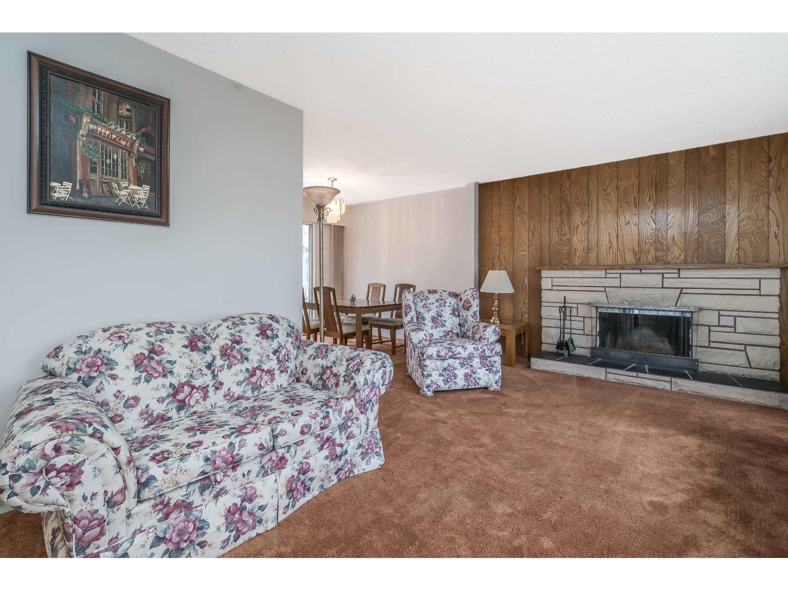 11249 80 Avenue, Delta