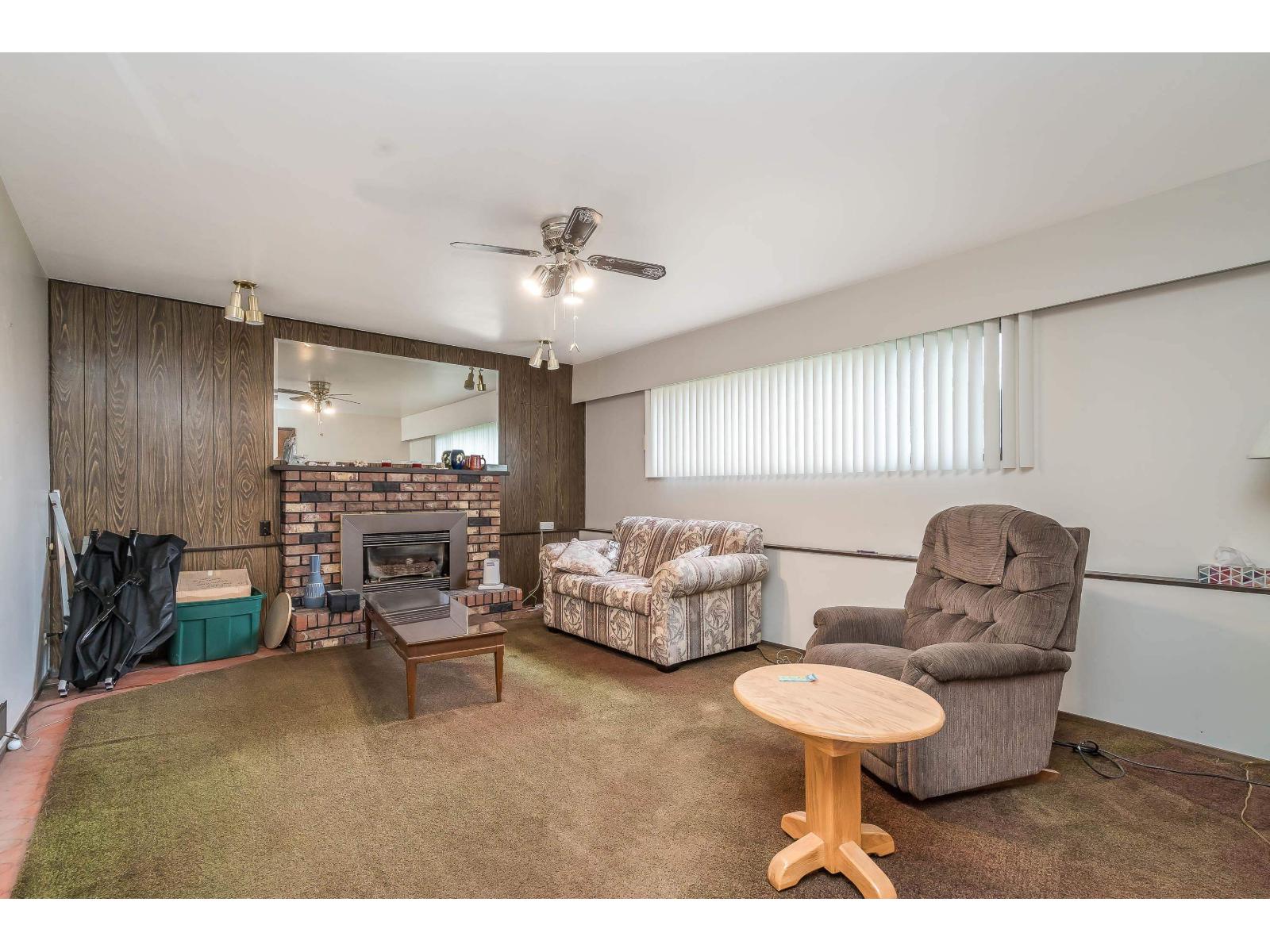 11249 80 Avenue, Delta