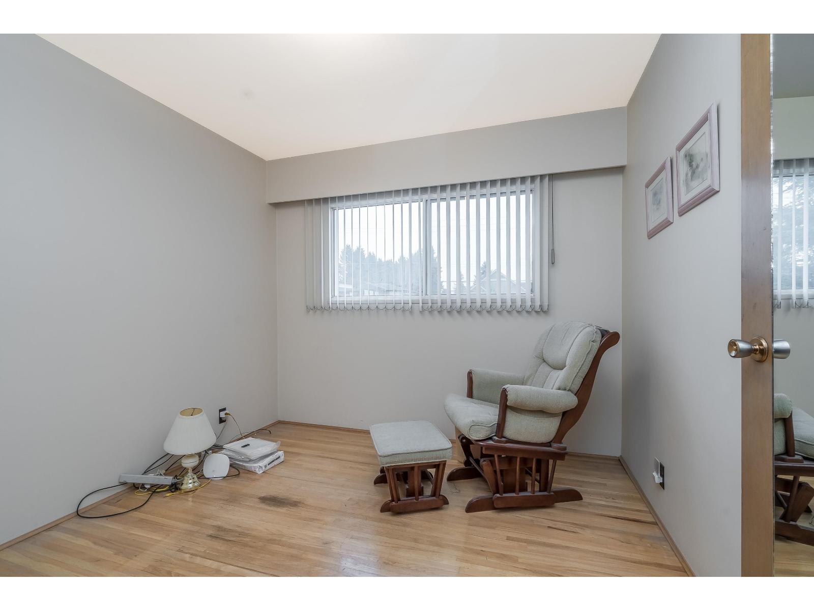 11249 80 Avenue, Delta