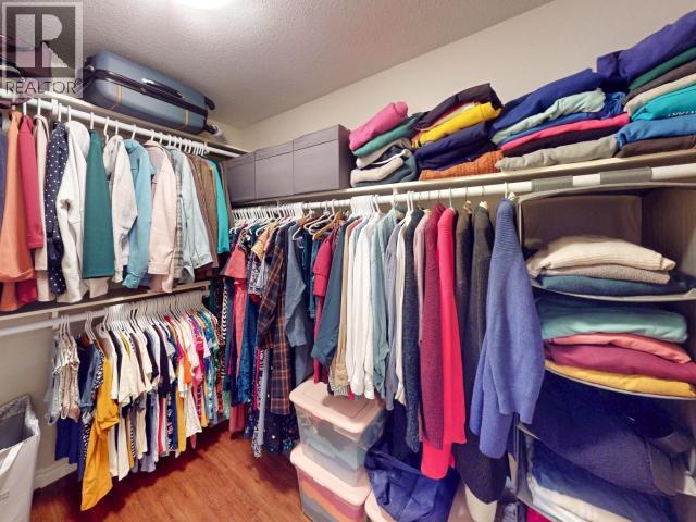 7365 GLACIER STREET, Powell River