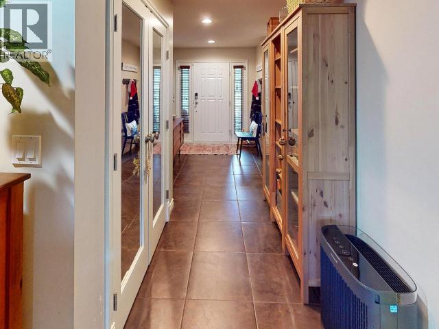 7365 GLACIER STREET, Powell River