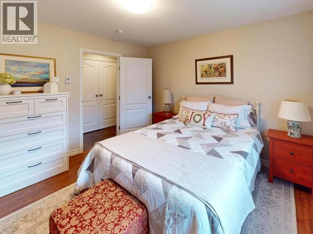 7365 GLACIER STREET, Powell River