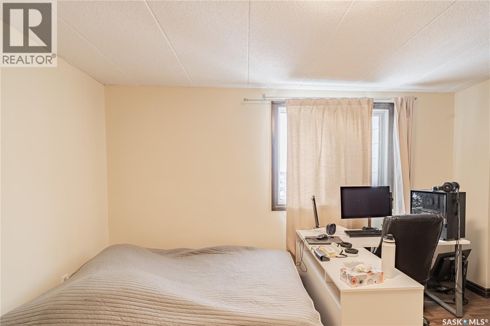 Single Family House High rise for Sale in   Westfield DRIVE Regina 