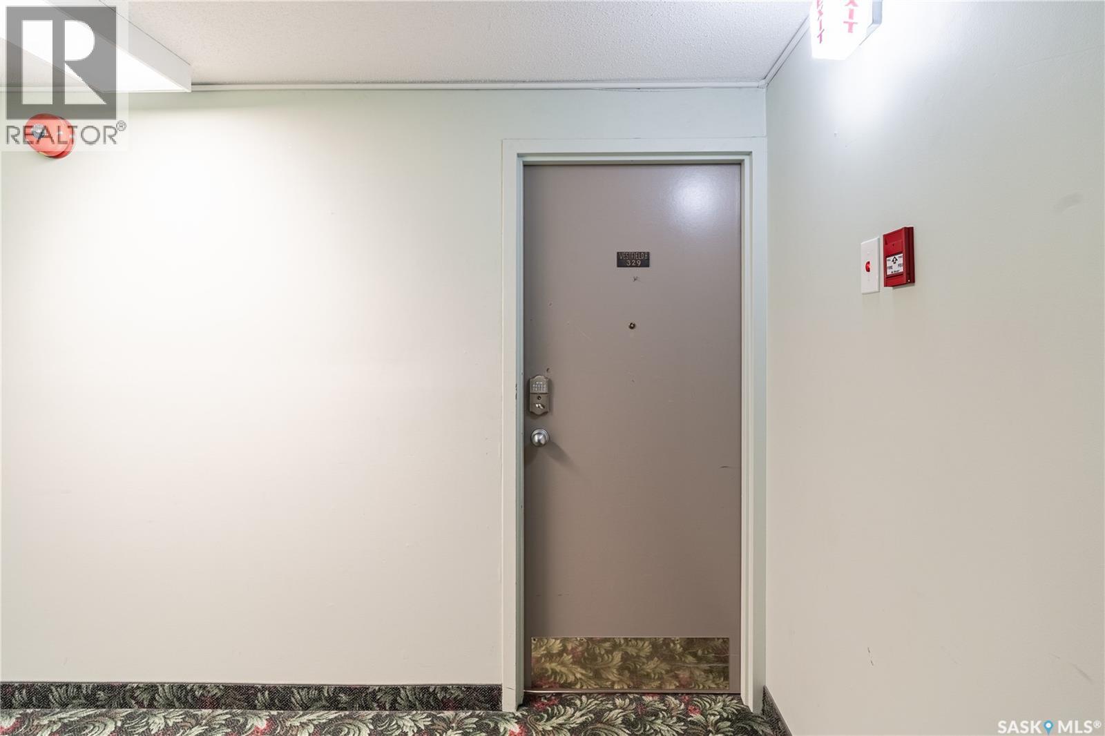 Single Family House High rise for Sale in   Westfield DRIVE Regina 