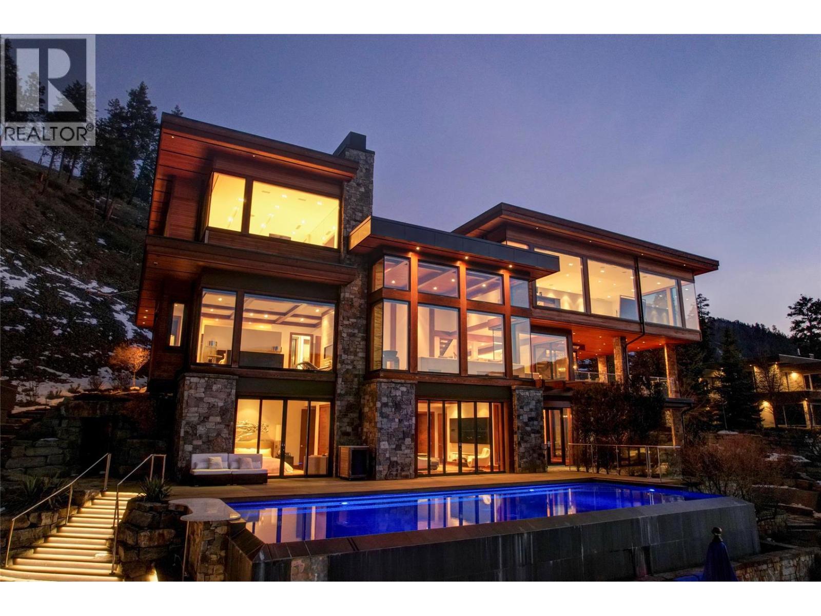 23 180 Sheerwater Court, Kelowna