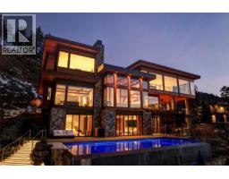 23 180 Sheerwater Court, Kelowna