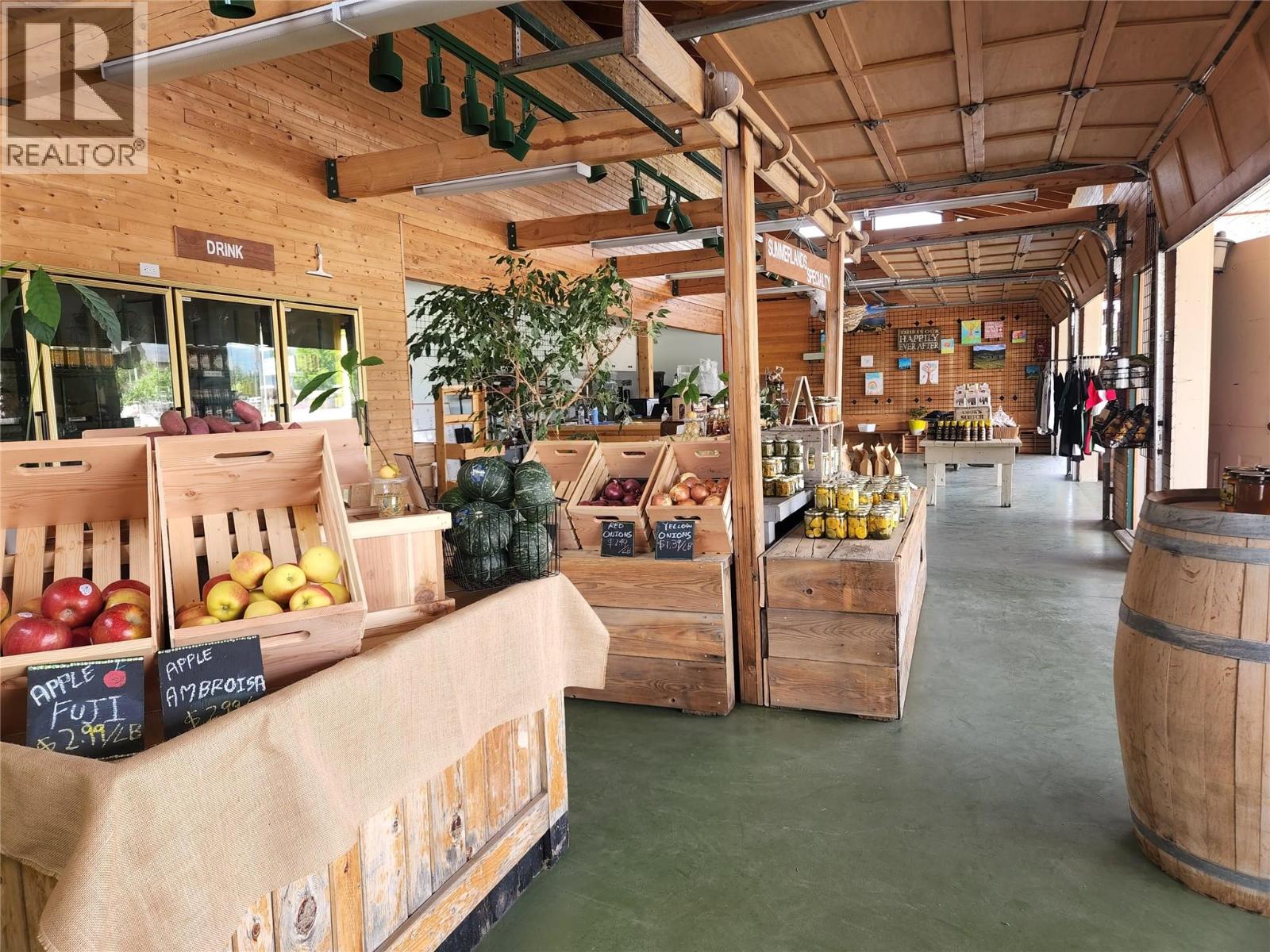 9701 Jones Flat Road, Summerland