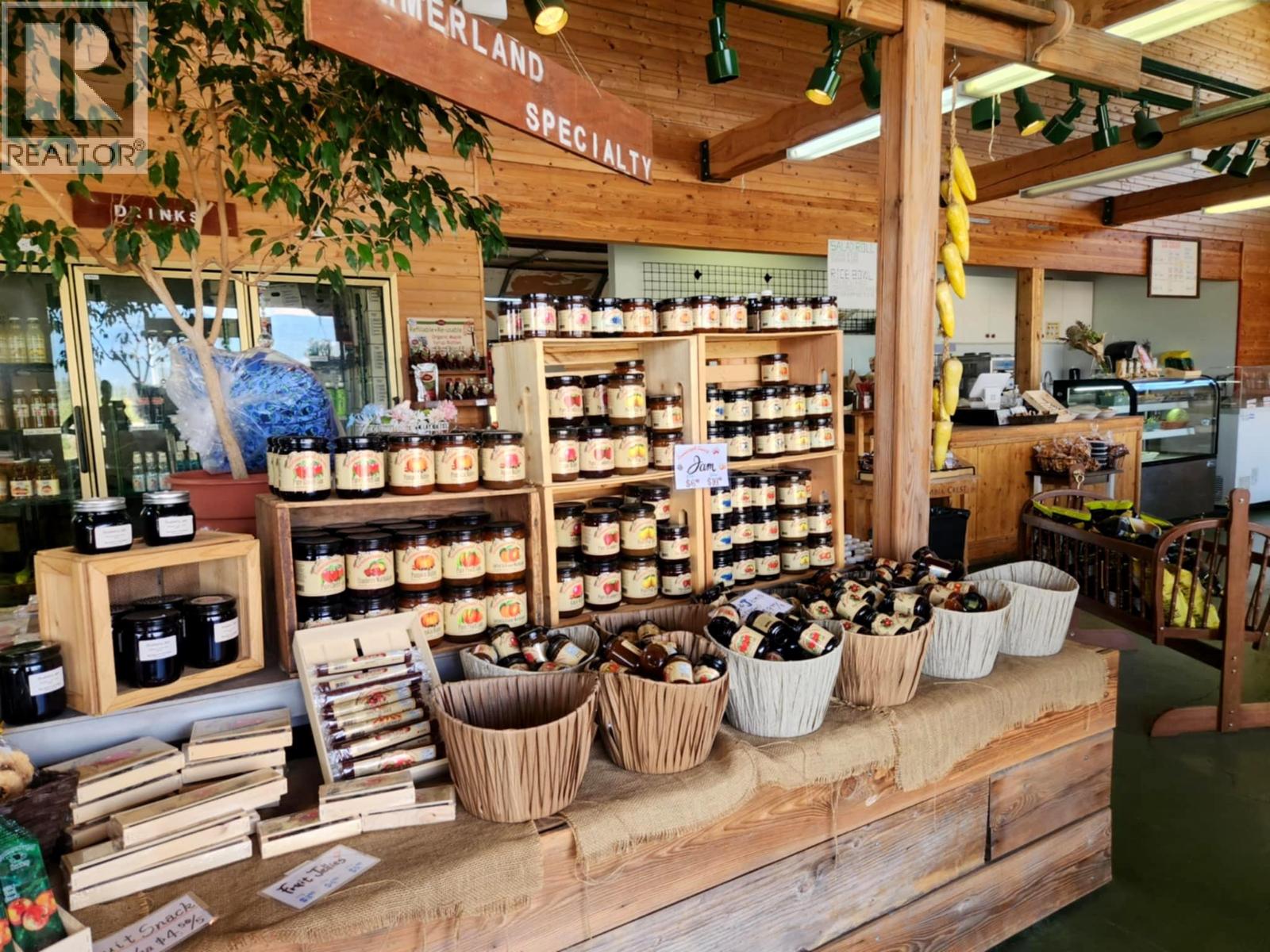 9701 Jones Flat Road, Summerland