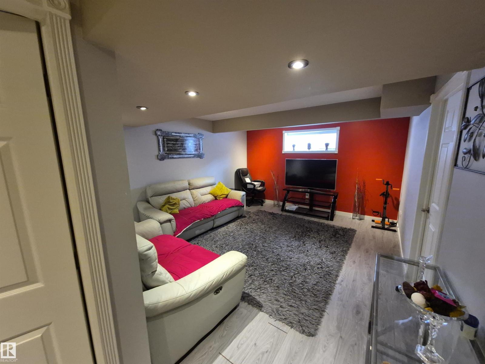 17023 38 ST NW, Edmonton