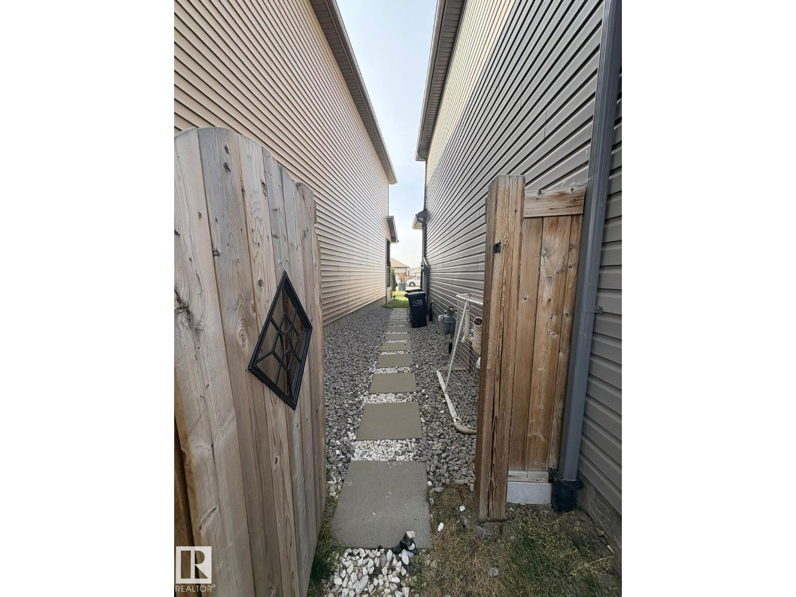 17023 38 ST NW, Edmonton