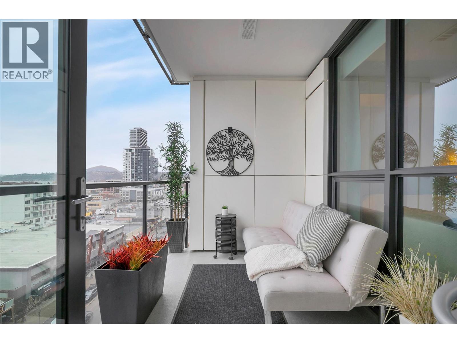 905 1488 Bertram Street, Kelowna