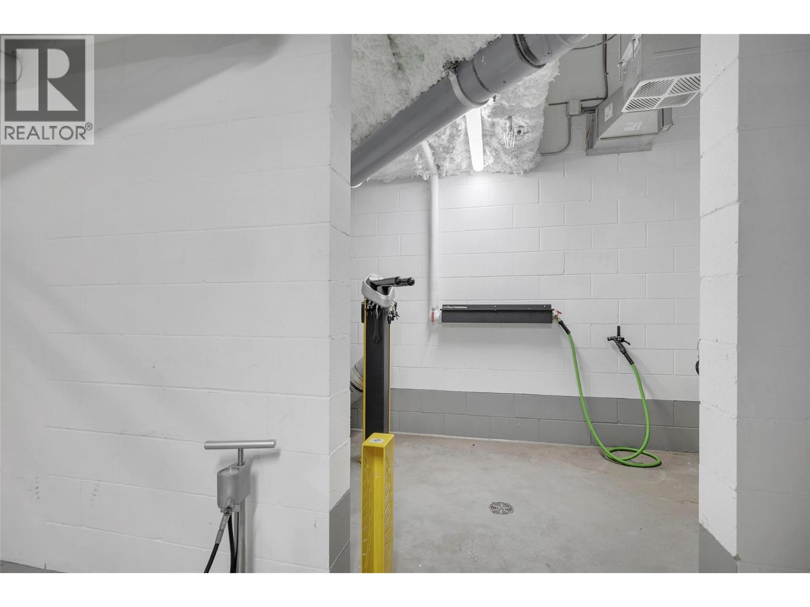 905 1488 Bertram Street, Kelowna