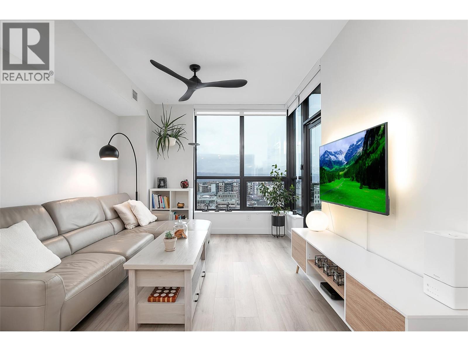 905 1488 Bertram Street, Kelowna