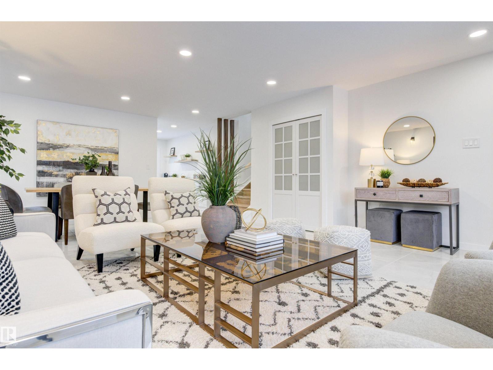 2712 41 ST NW, Edmonton