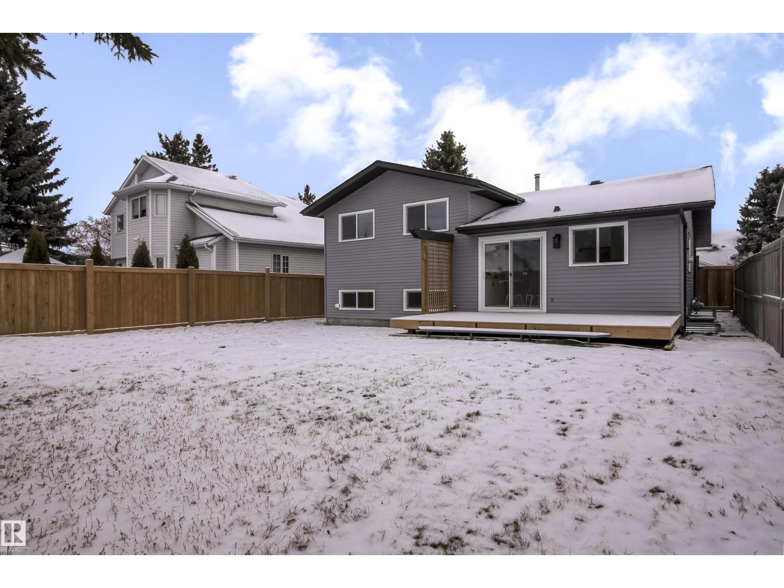 2712 41 ST NW, Edmonton