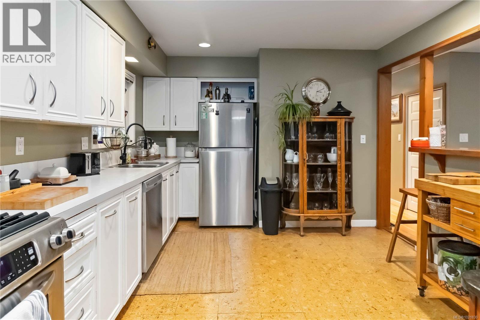 9930 Bessredge Pl, Sidney