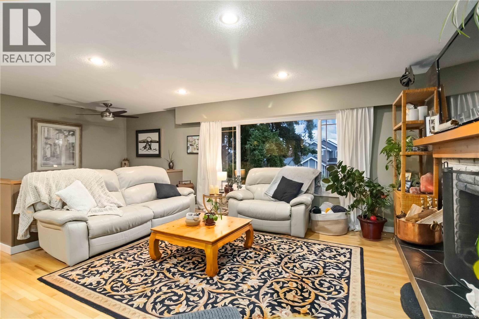 9930 Bessredge Pl, Sidney