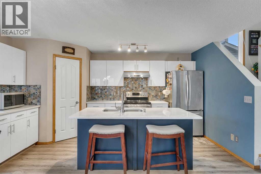 Single Family House for Sale in  Covehaven Road NE Coventry Hills Calgary 