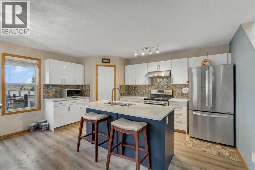 Single Family House for Sale in  Covehaven Road NE Coventry Hills Calgary 