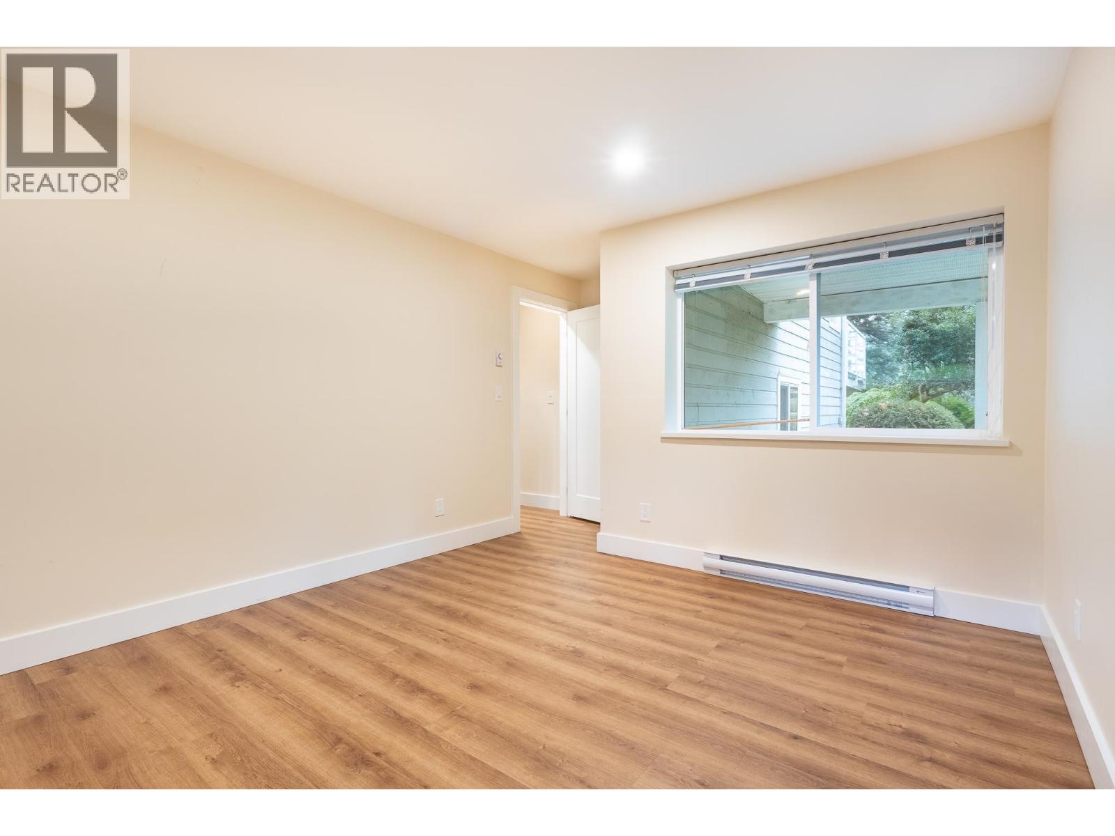 914 GOWER POINT ROAD, Gibsons