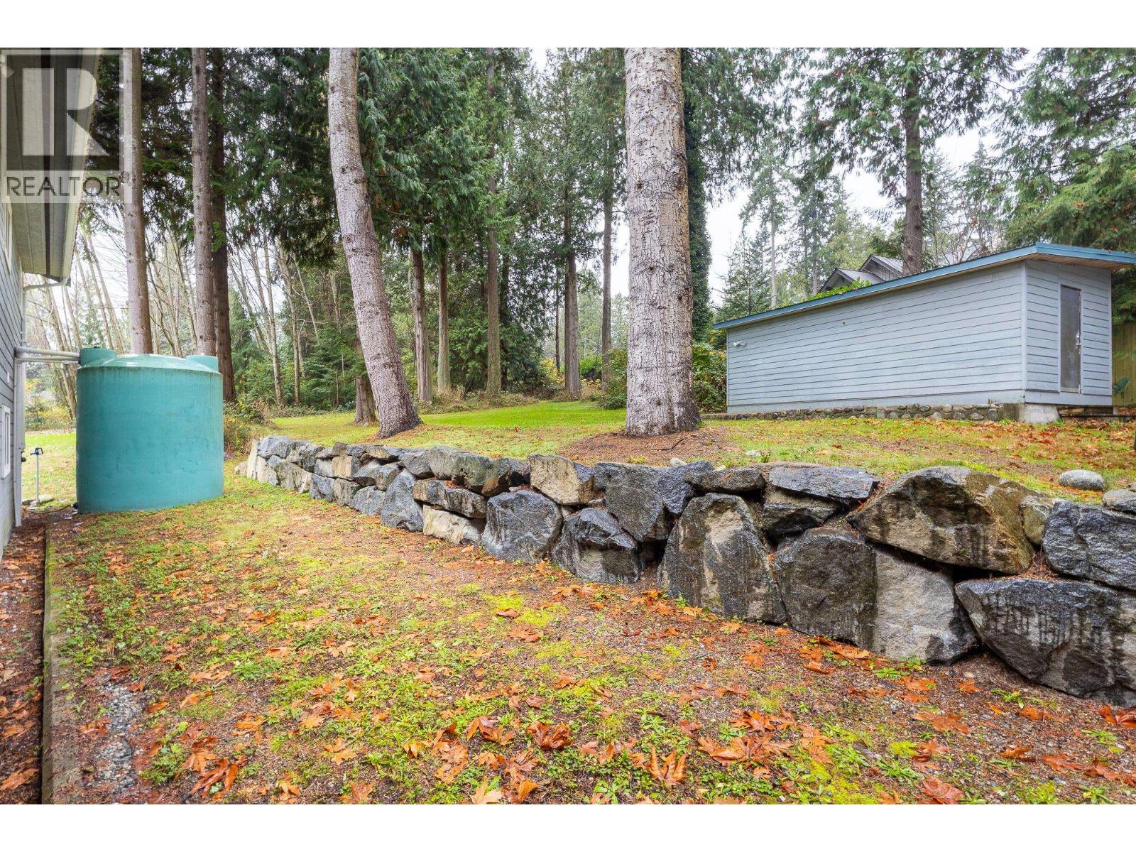 914 GOWER POINT ROAD, Gibsons