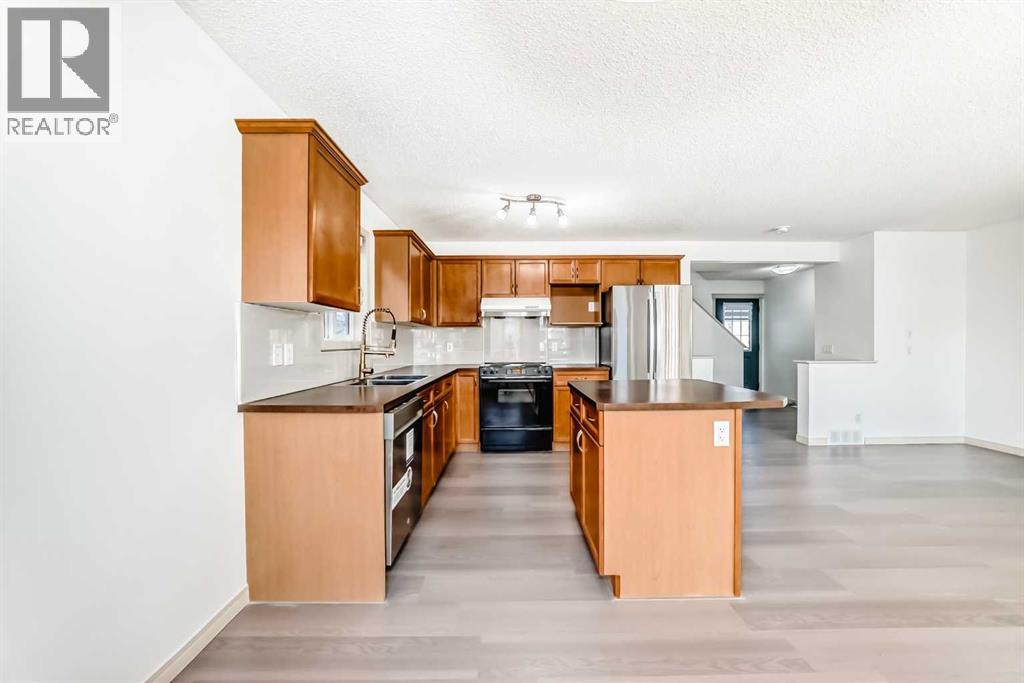 Single Family House for Sale in  Covepark Rise NE Coventry Hills Calgary 