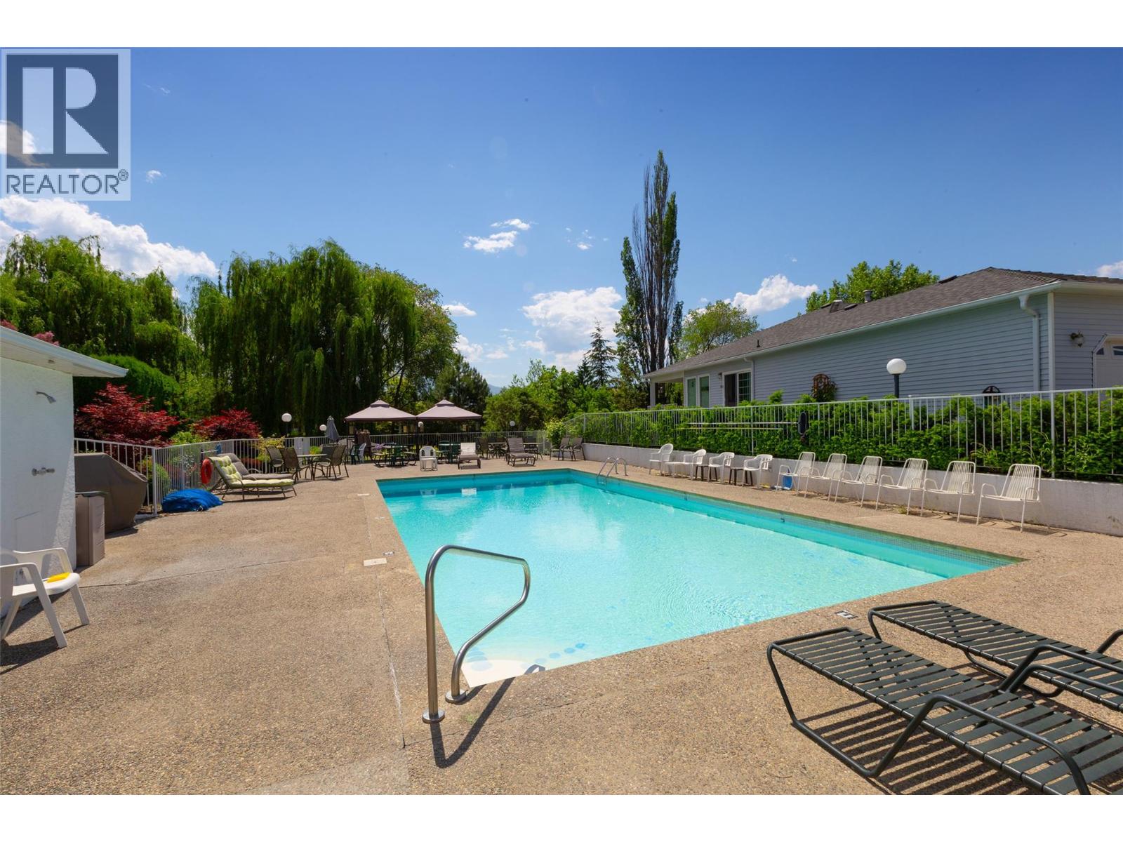 60 1101 Cameron Avenue, Kelowna