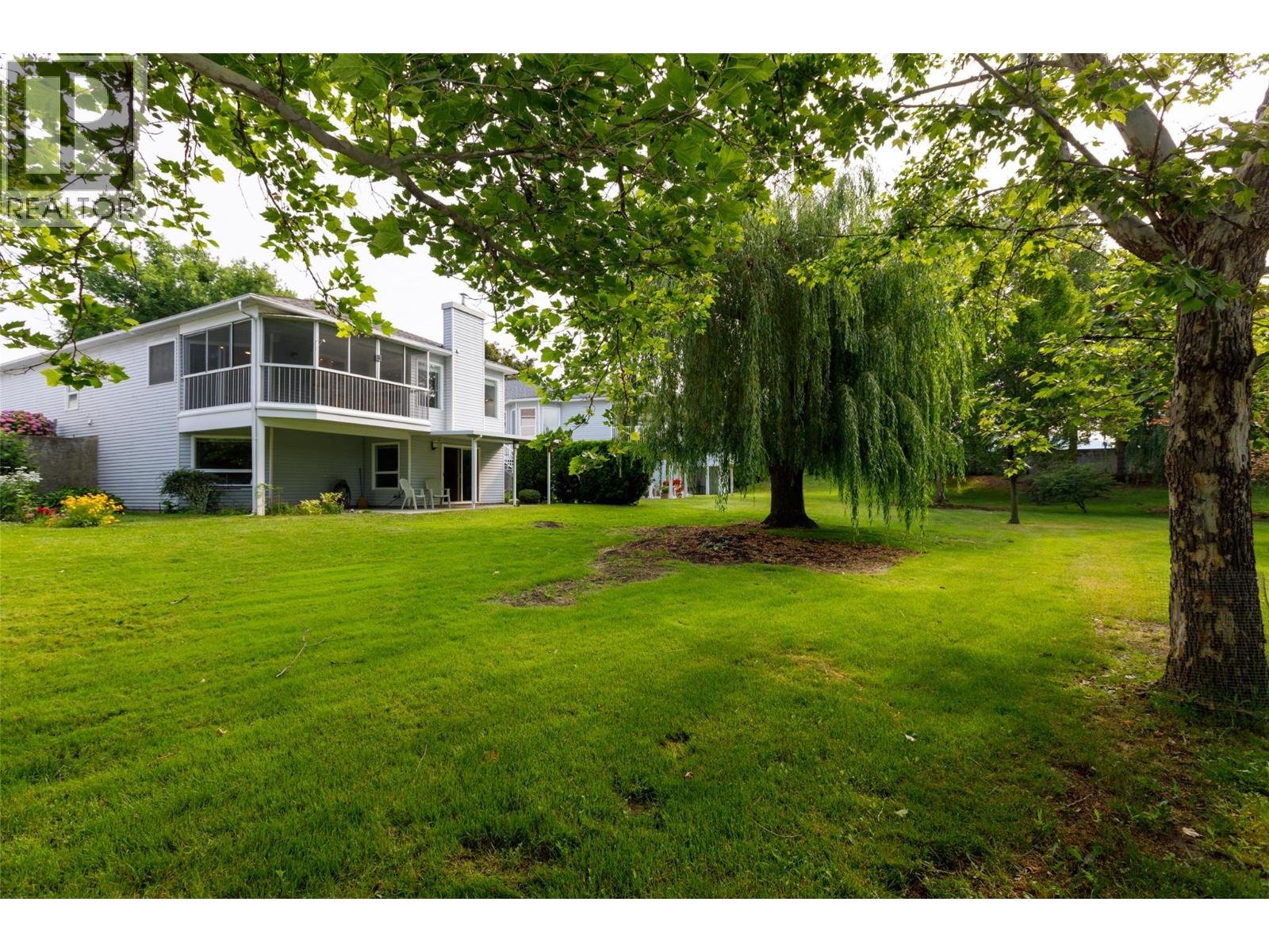 60 1101 Cameron Avenue, Kelowna