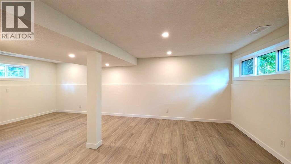 Single Family House 3 Level for Sale in  Haverhill Road SW Haysboro Calgary 