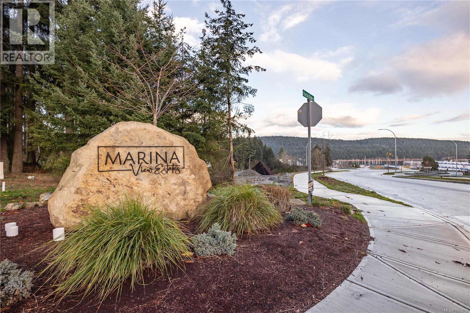 151 MARINA VIEW DR - 8