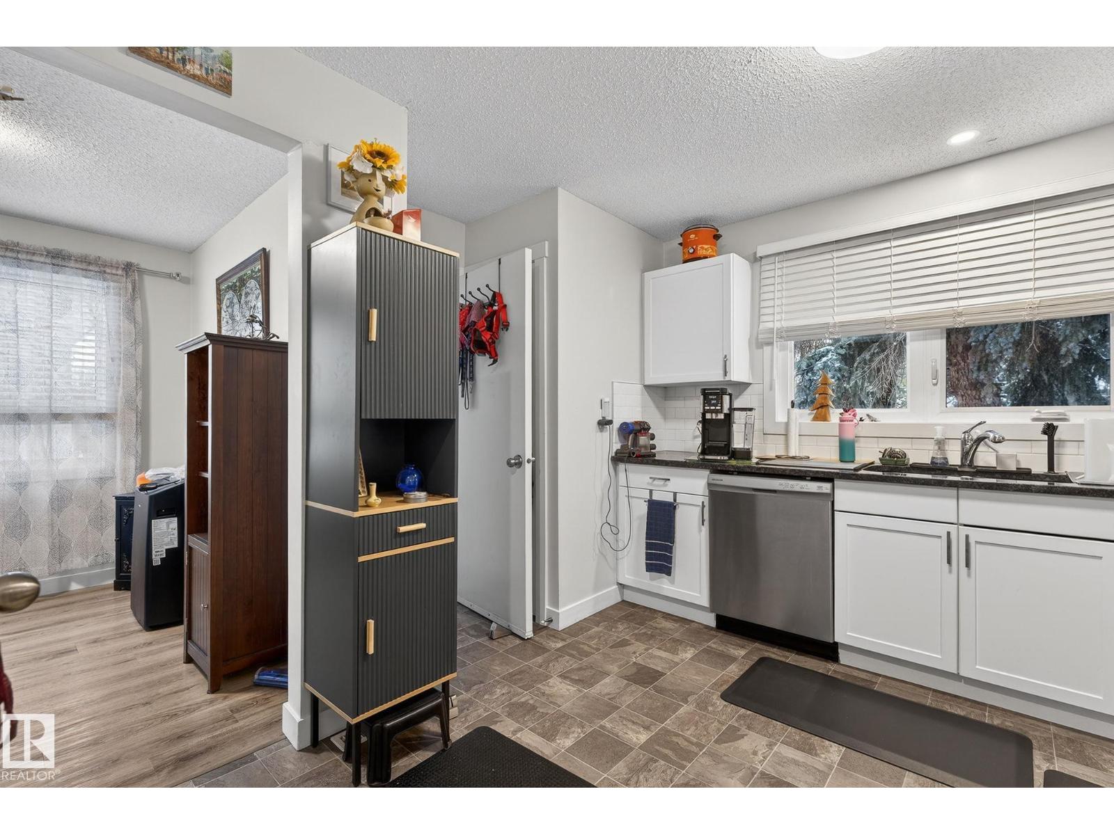 3740 63 ST NW NW, Edmonton