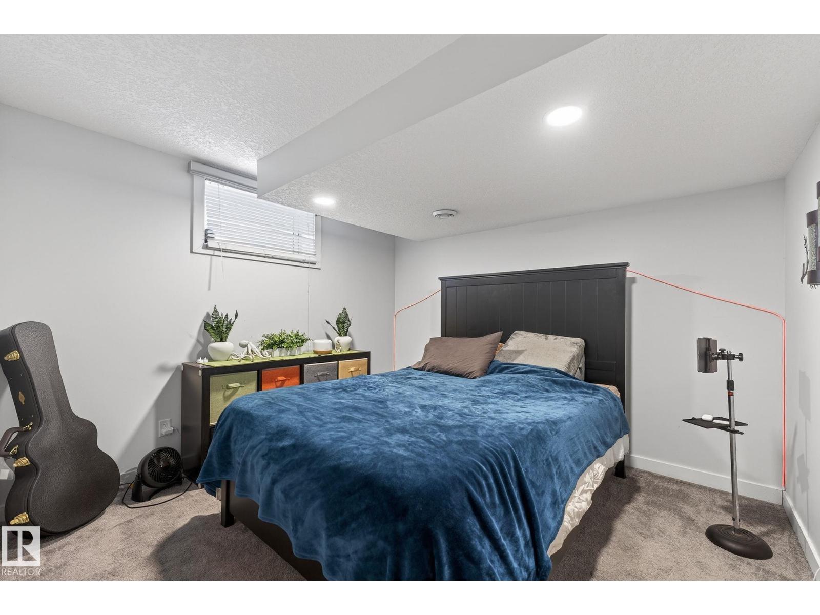 3740 63 ST NW NW, Edmonton