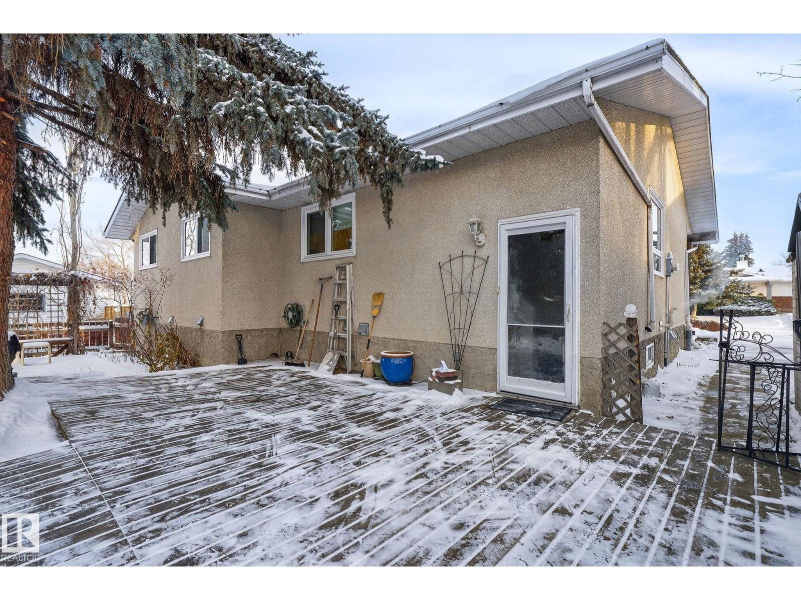 3740 63 ST NW NW, Edmonton