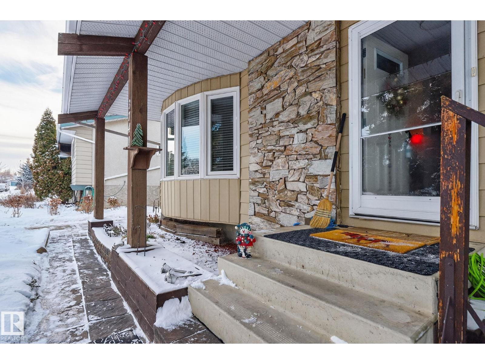 3740 63 ST NW NW, Edmonton