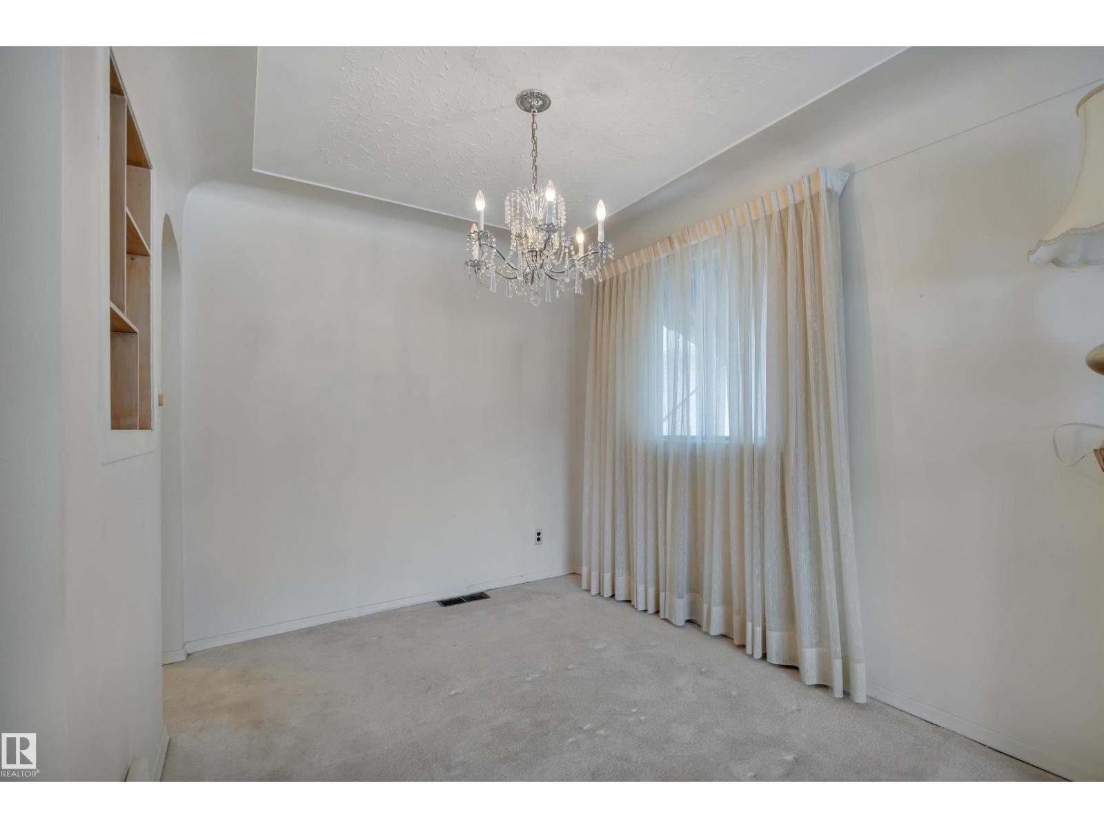 11423 112 AV NW, Edmonton