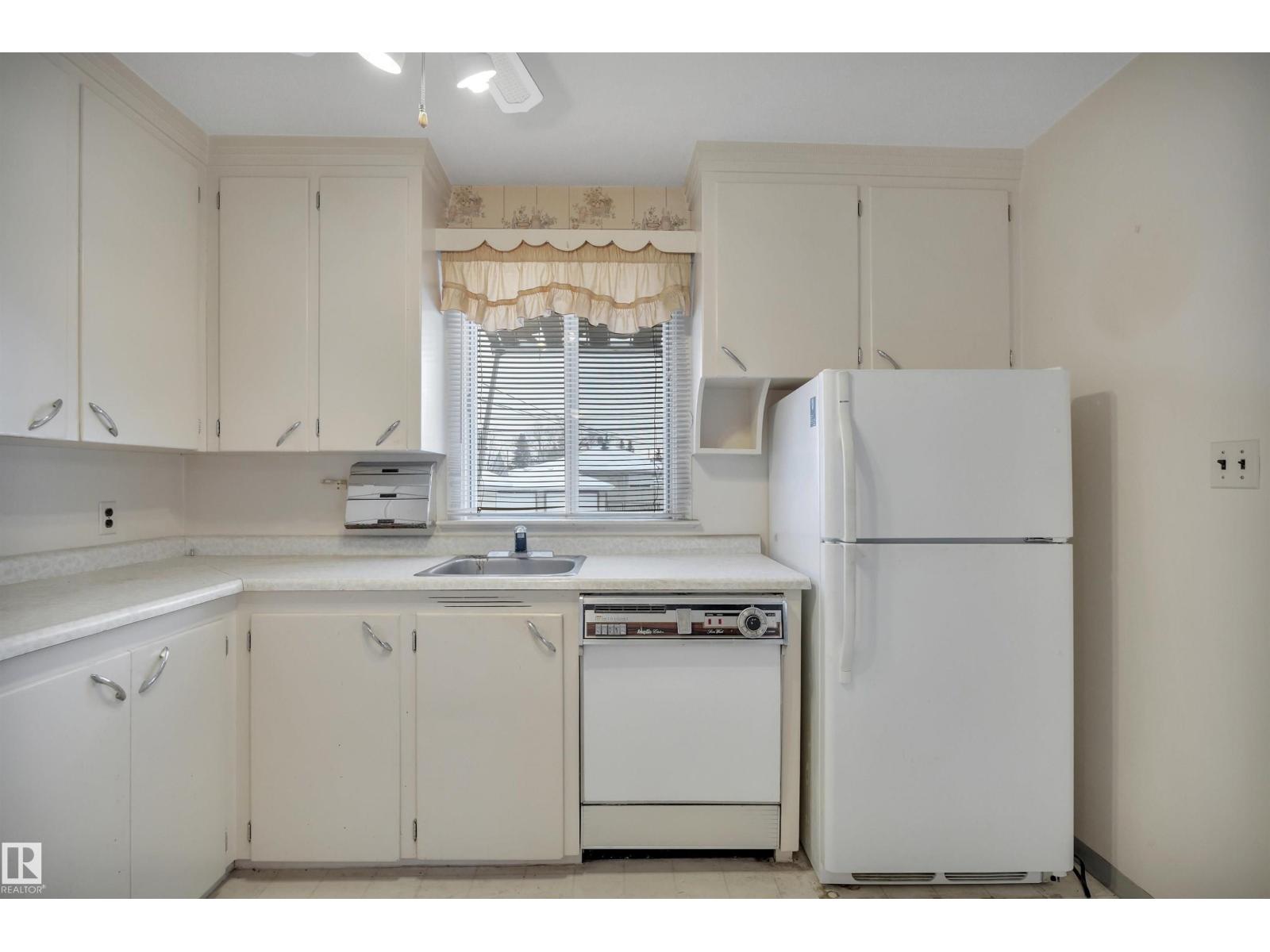 11423 112 AV NW, Edmonton