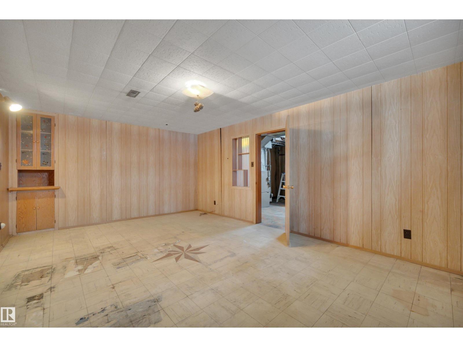 11423 112 AV NW, Edmonton