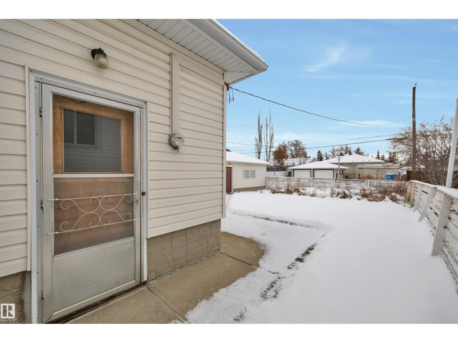 11423 112 AV NW, Edmonton