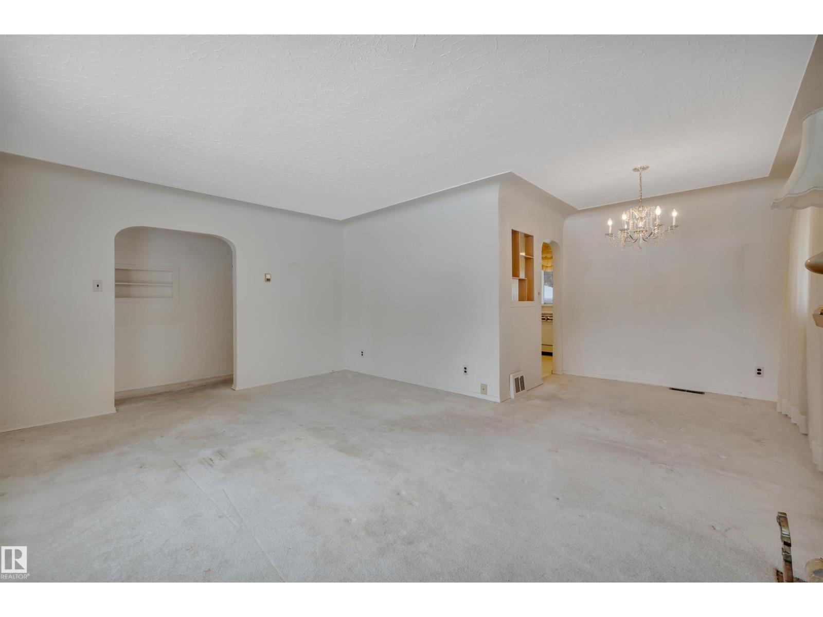 11423 112 AV NW, Edmonton