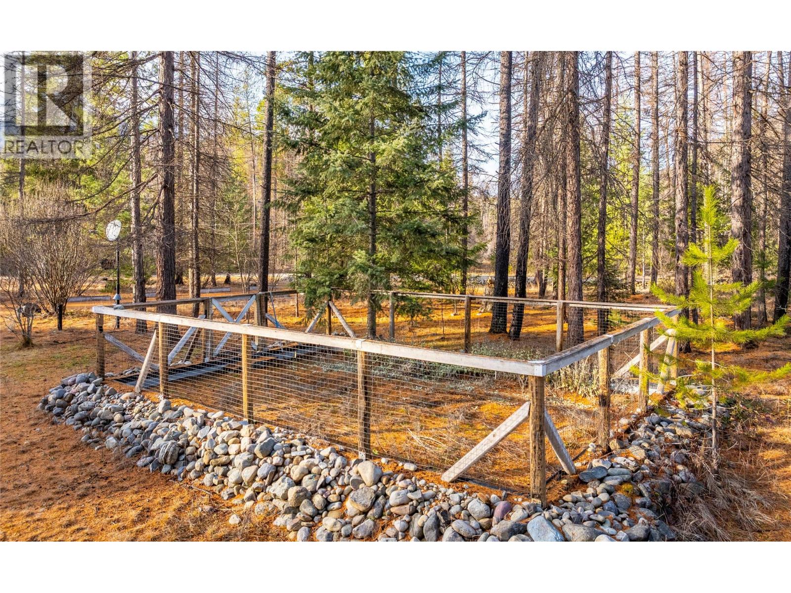 7349 MAJESTIC Road - 2