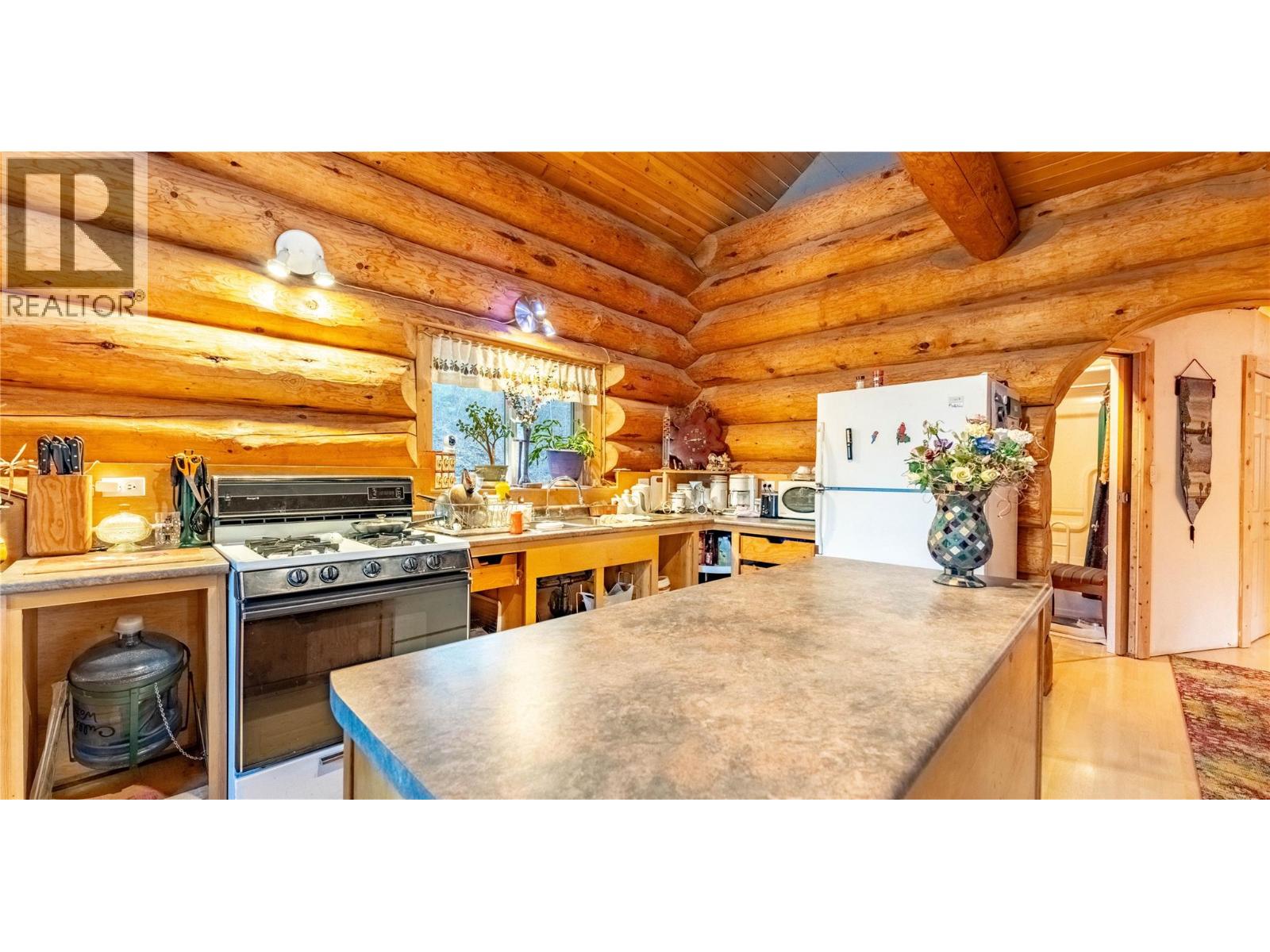 7349 MAJESTIC Road, Kingsgate