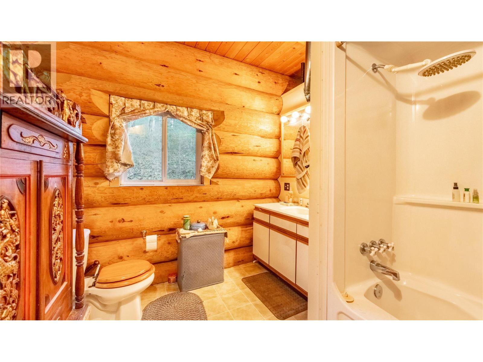 7349 MAJESTIC Road, Kingsgate