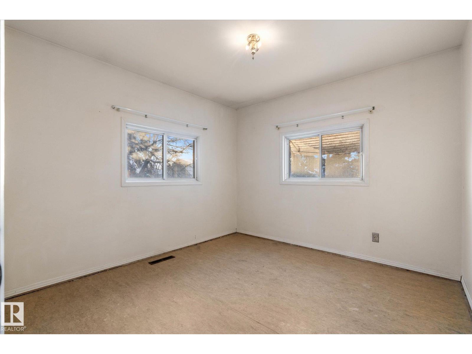 12916 71 ST NW, Edmonton