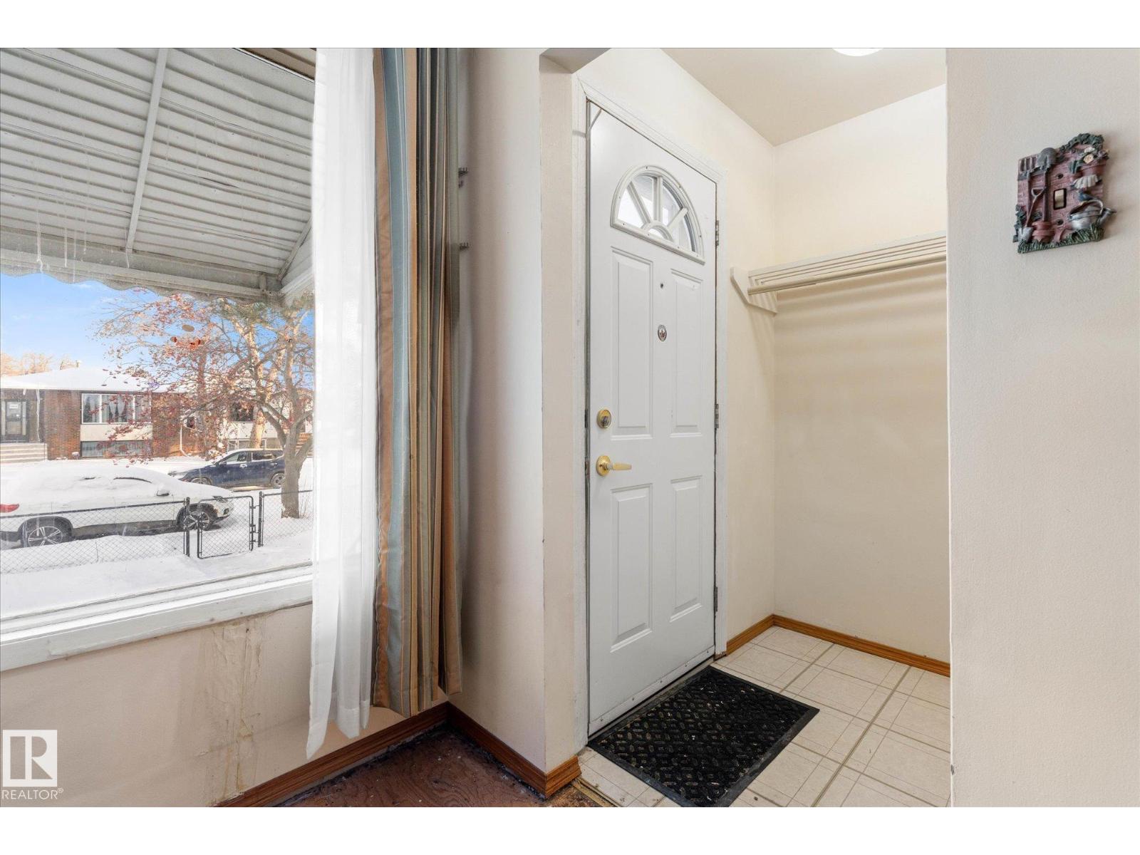 12916 71 ST NW, Edmonton