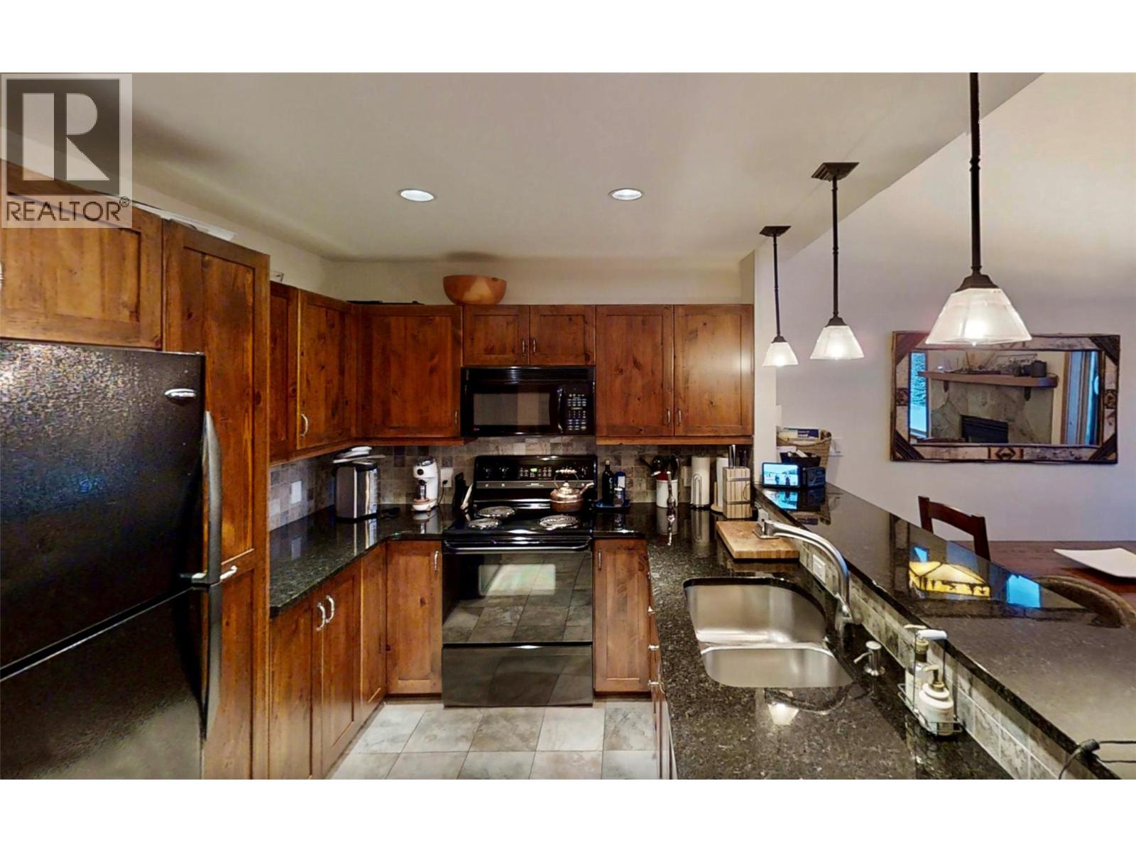 #9 1336 PALLISER TRAIL - 11