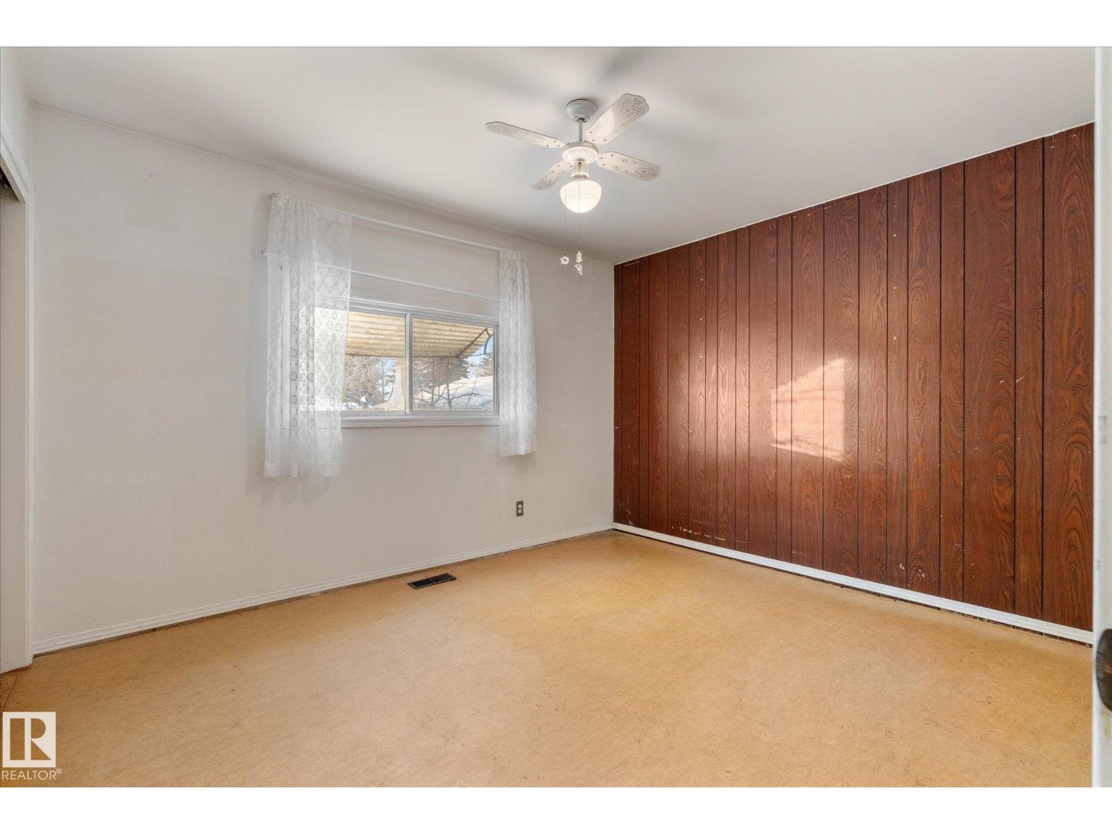 12916 71 ST NW, Edmonton