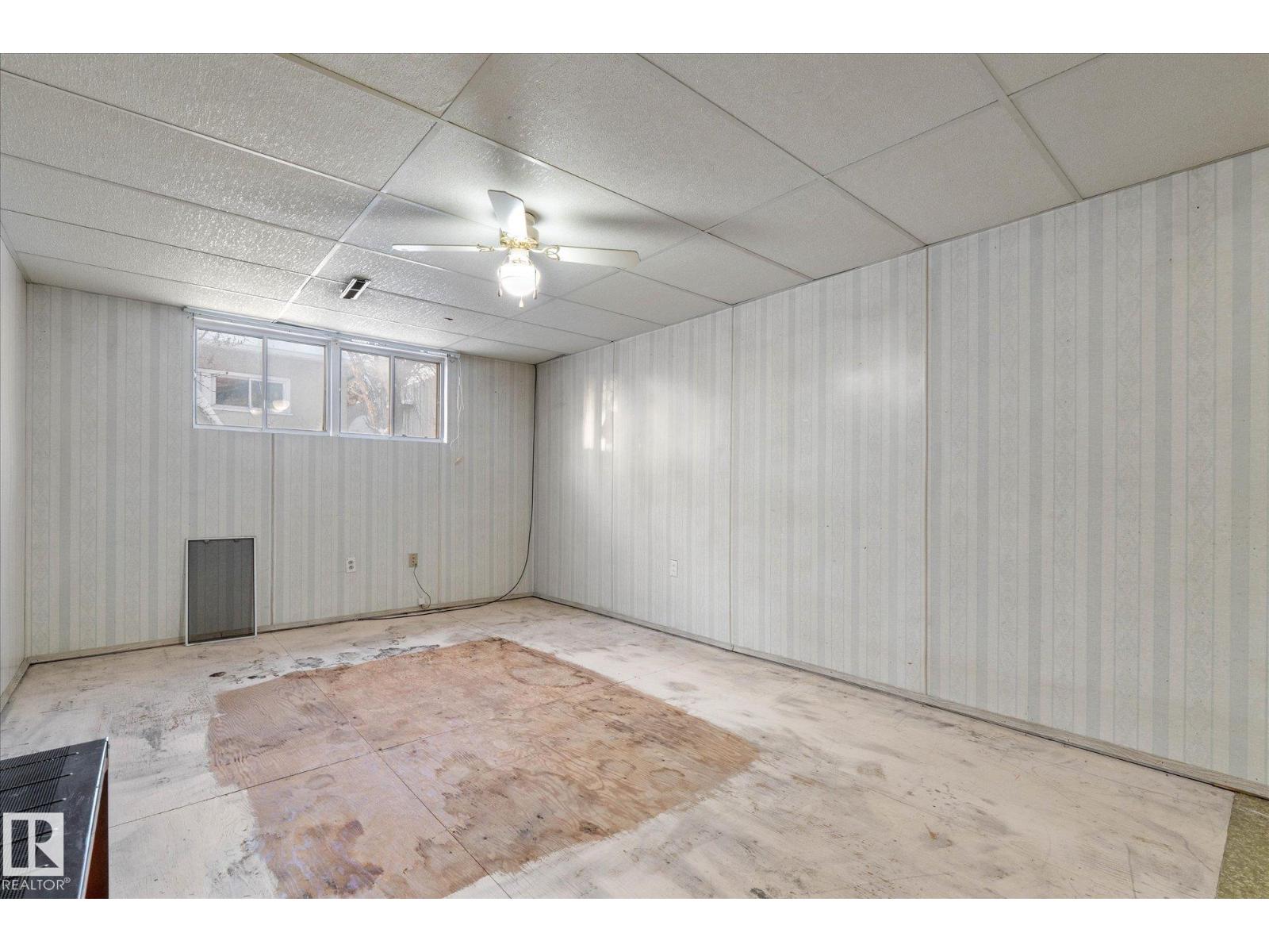 12916 71 ST NW, Edmonton